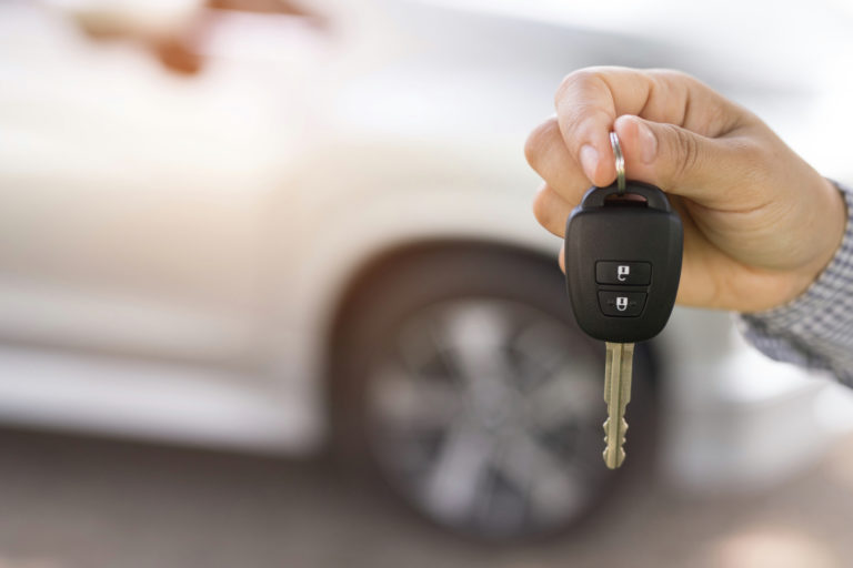 broken timely and dependable car key replacement services in tavares, fl